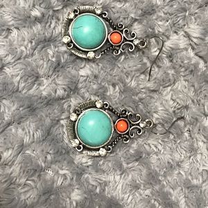 WOMENS EARRINGS